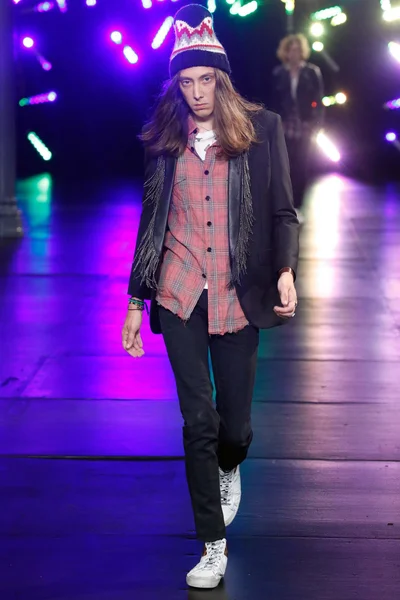 Look 55